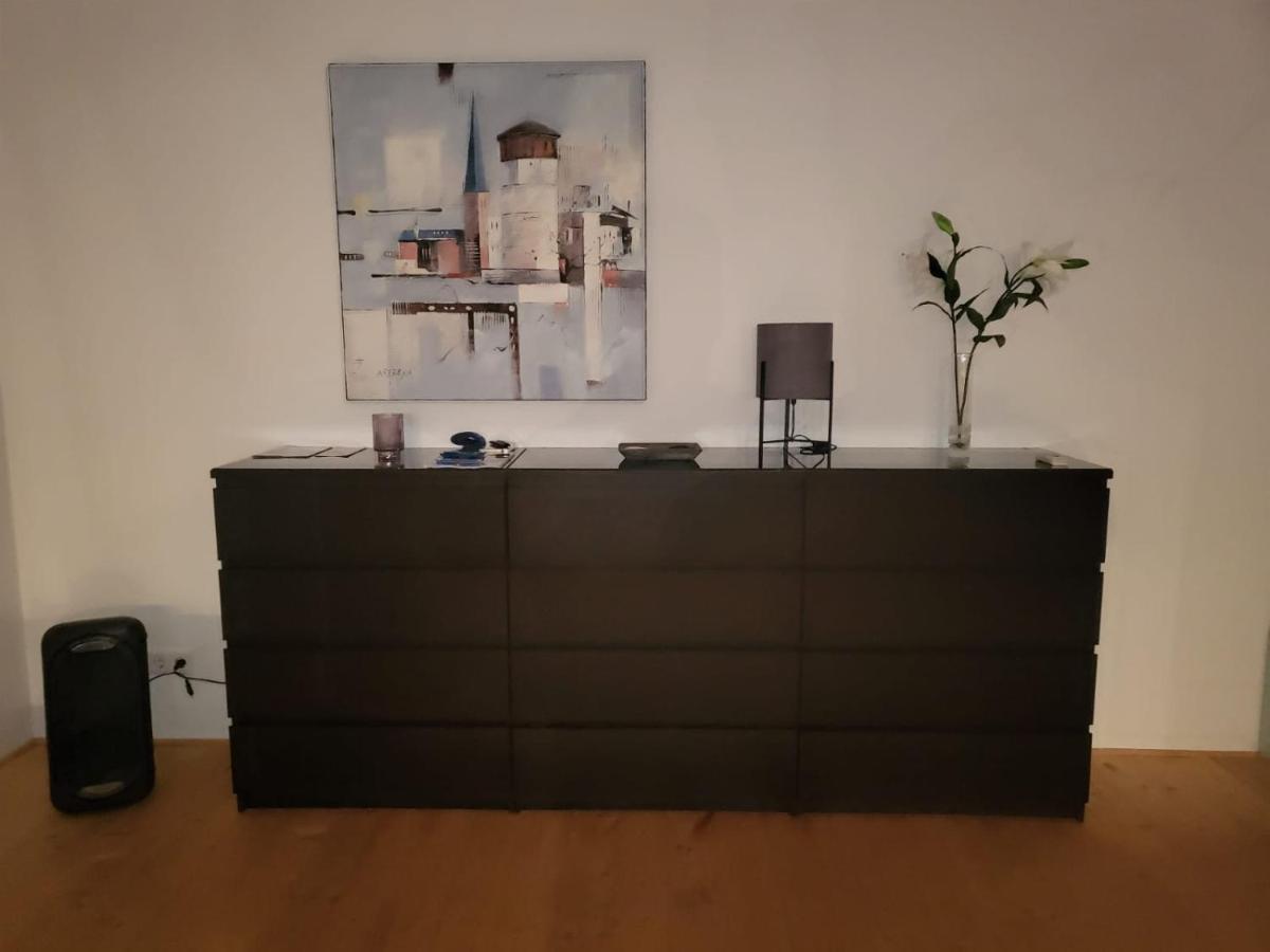 Tritt Ein Bring Glueck Herein - Exquisite 75 Qm - Messenaehe - Parkplatz - Flughafennaehe Düsseldorf Zewnętrze zdjęcie